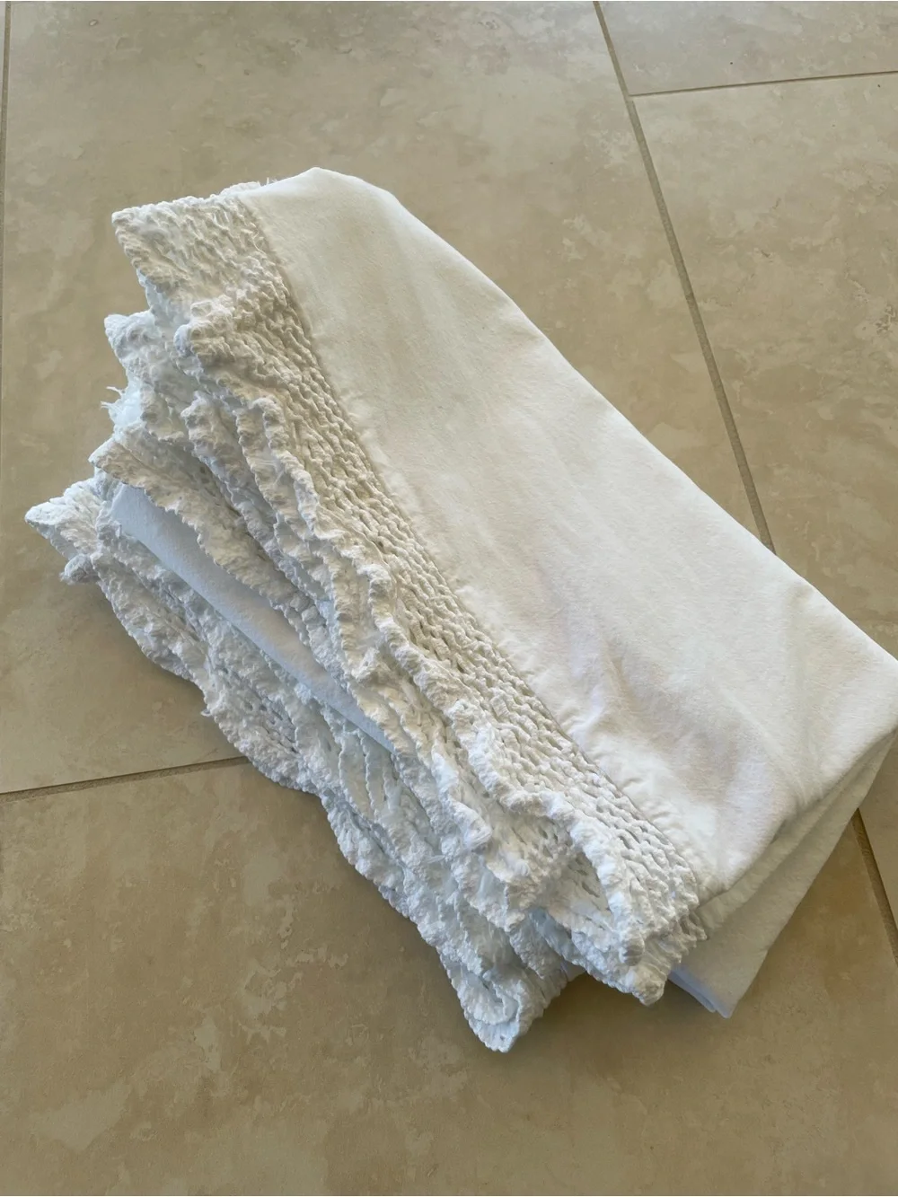 Piubelle White Decorative Lace-Edge Pillow Shams - Classic Home Bedding - Picture 6 of 14